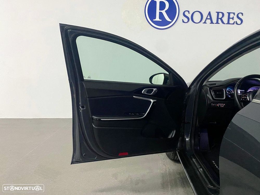 Kia XCeed 1.6 GDi PHEV Drive - 14