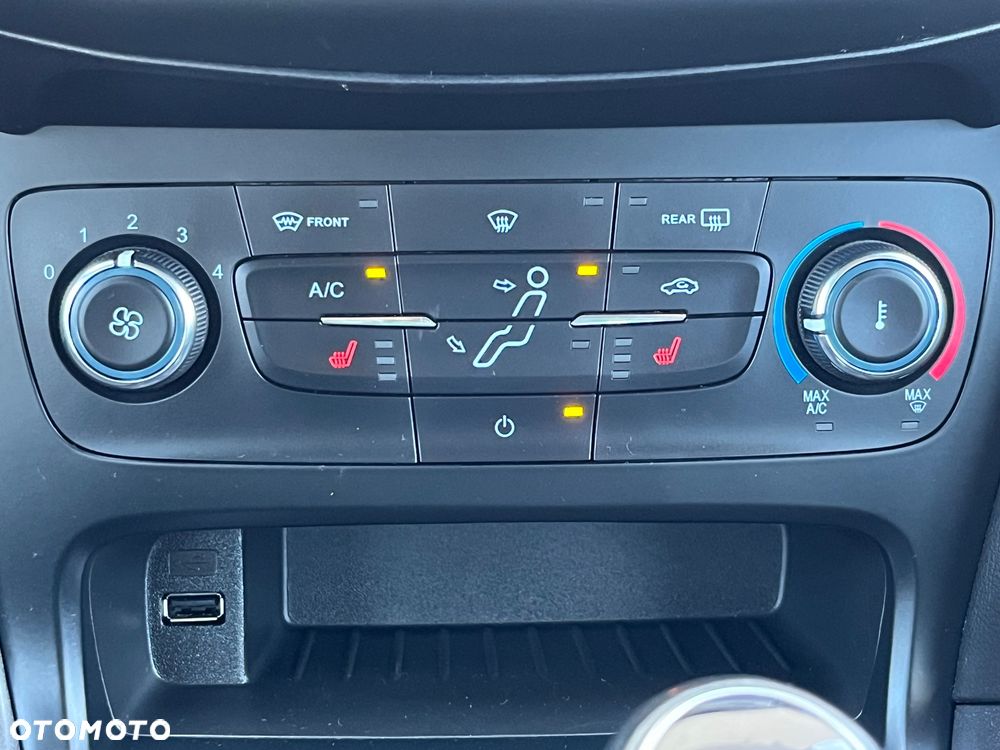 Ford Focus 1.0 EcoBoost Trend Sport - 15