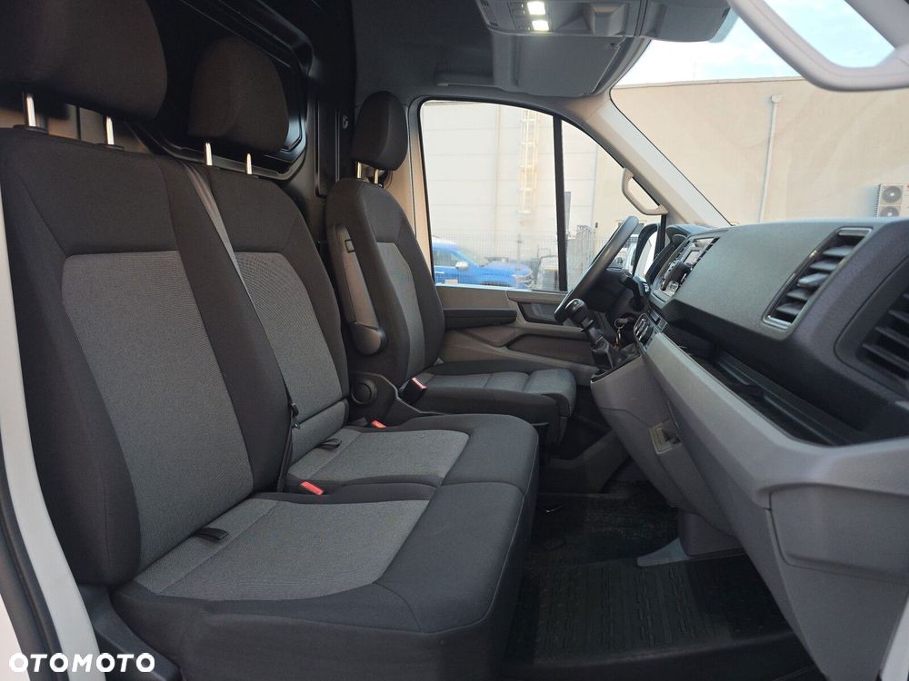 Volkswagen Crafter - 13