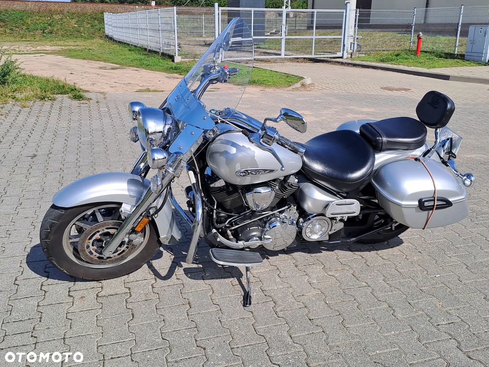 Yamaha Road Star - 2