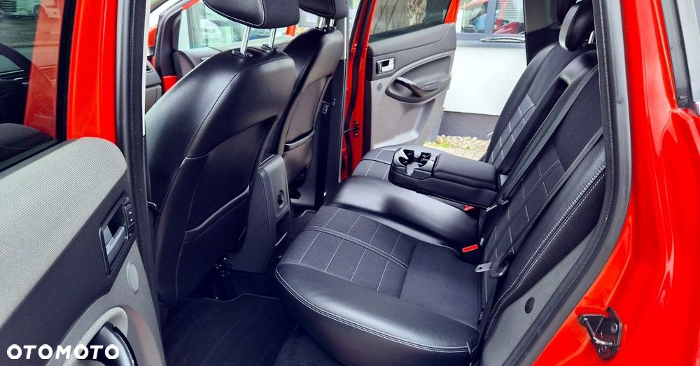 Ford Kuga - 24