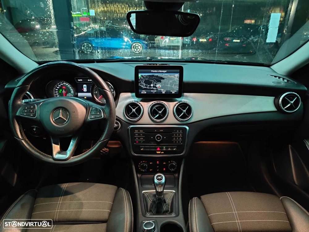 Mercedes-Benz GLA 180 d - 8