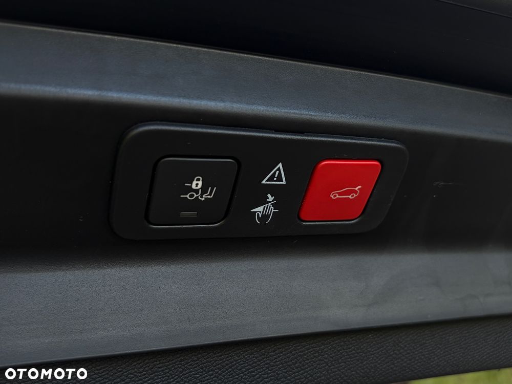 Peugeot 5008 BlueHDi 180 EAT8 GT Pack - 27