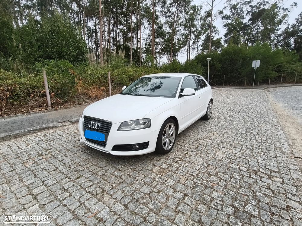 Audi A3 1.6 TDI DPF Attraction - 1