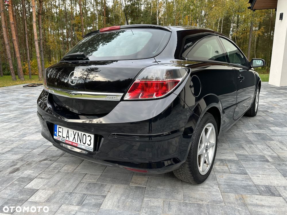 Opel Astra III GTC 1.8 Sport - 30