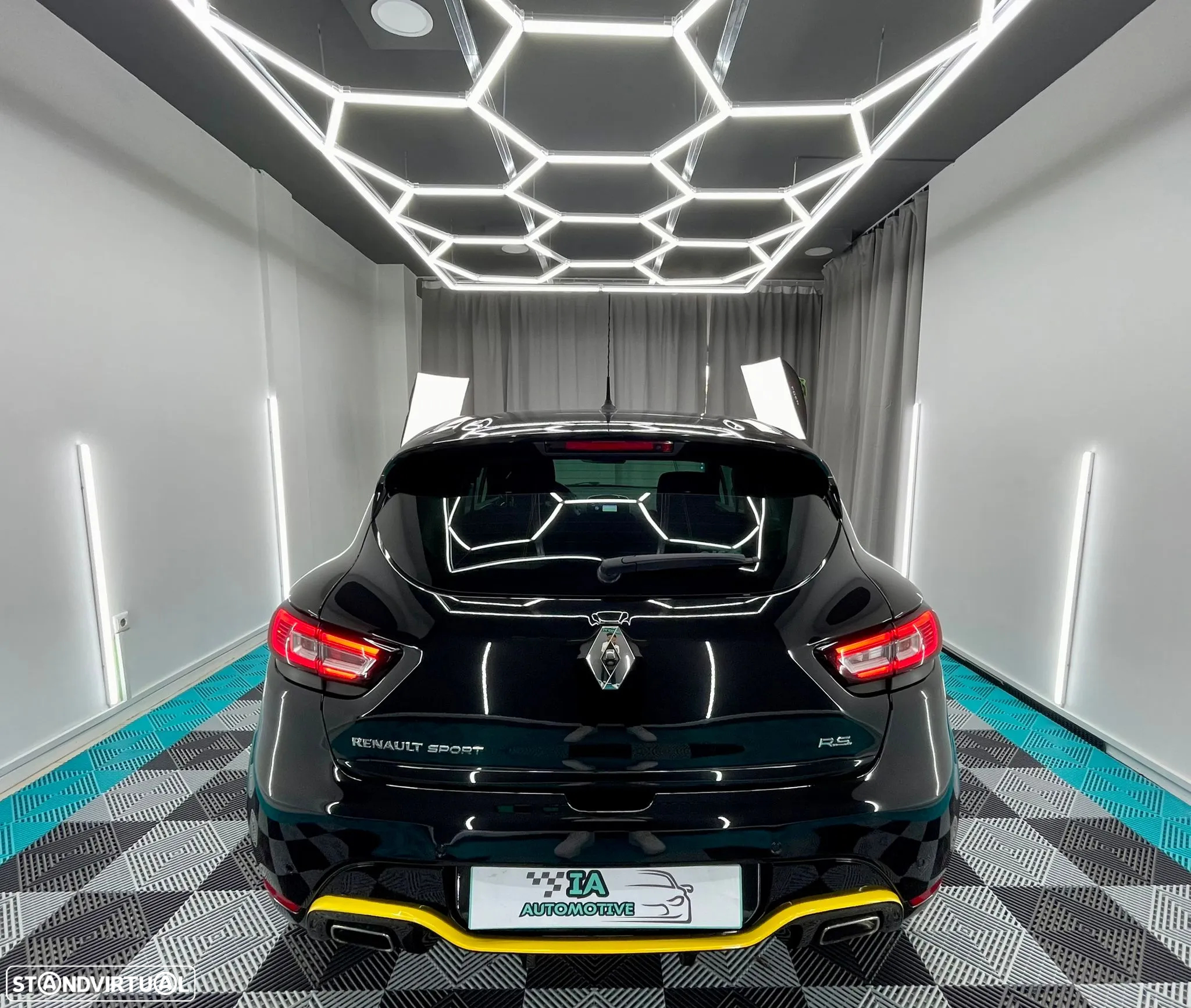 Renault Clio 1.6 Turbo R.S. EDC Sport - 9