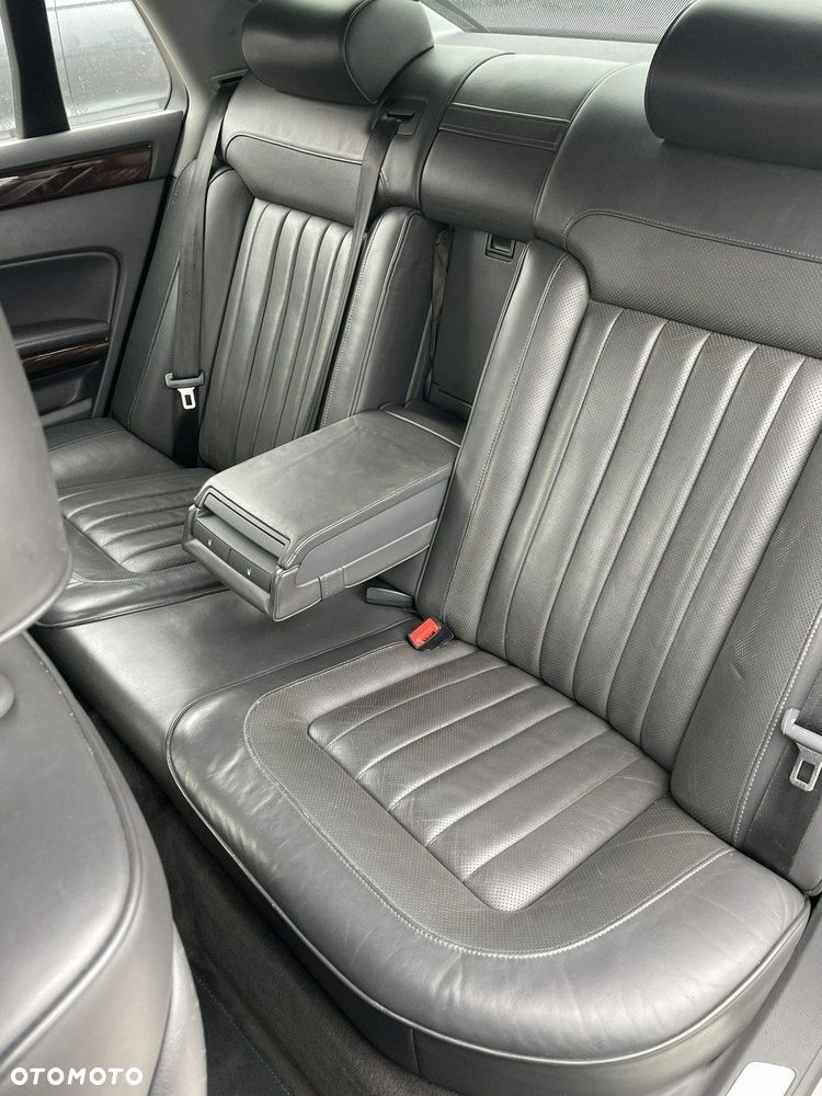 Volkswagen Phaeton - 7