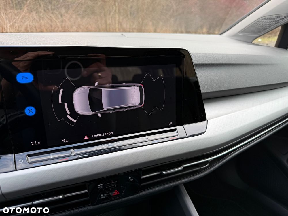 Volkswagen Golf - 34