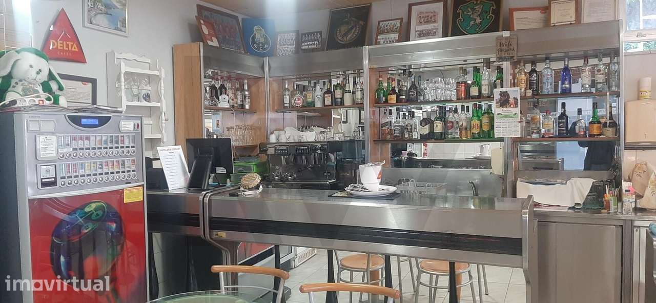 ☕️ Vende-se Café/Pastelaria em Pleno Funcionamento + Loja Adicional – - Grande imagem: 4/27