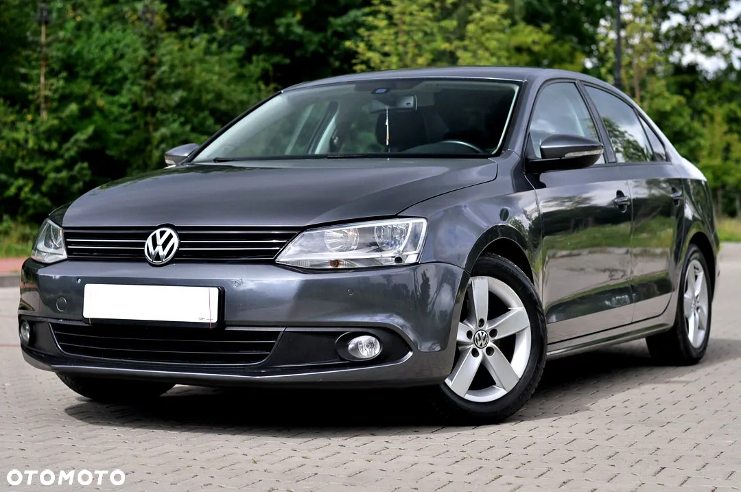 Volkswagen Jetta 1.6 TDI Comfortline - 6