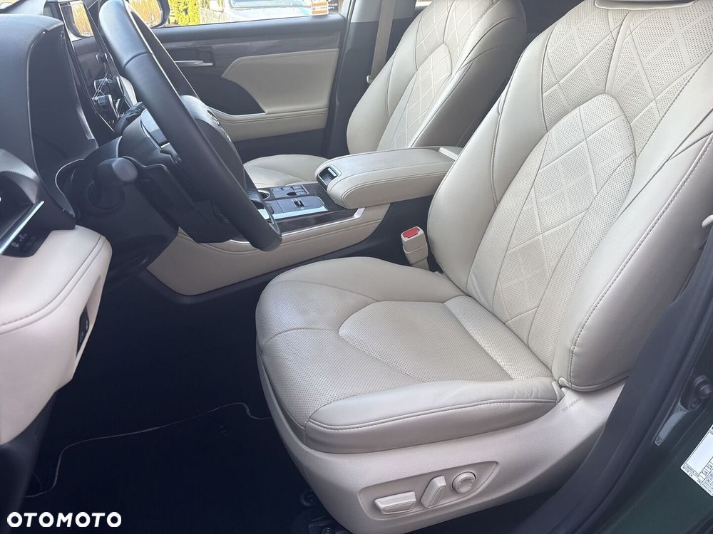 Toyota Highlander - 13