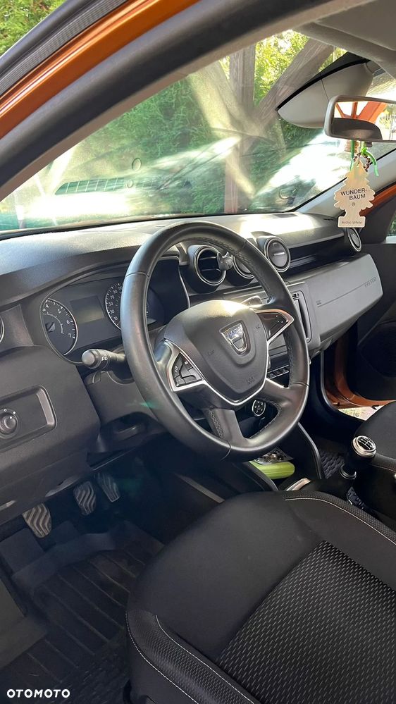 Dacia Duster 1.6 SCe Access S&S - 17