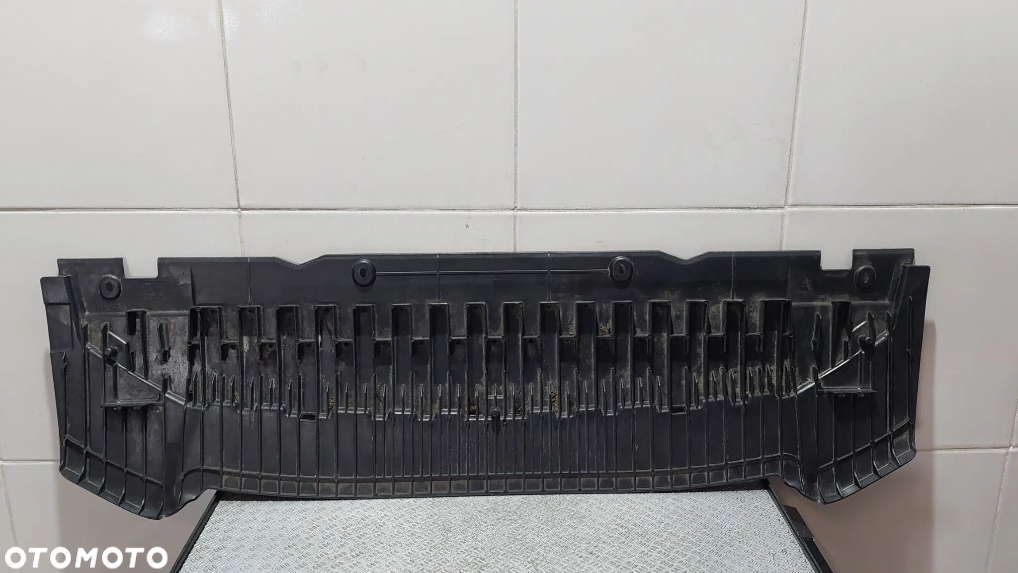 OSŁONA POD ZDERZAK PRZÓD AUDI A4 B8 R2009 NR 8K0807233 - 3