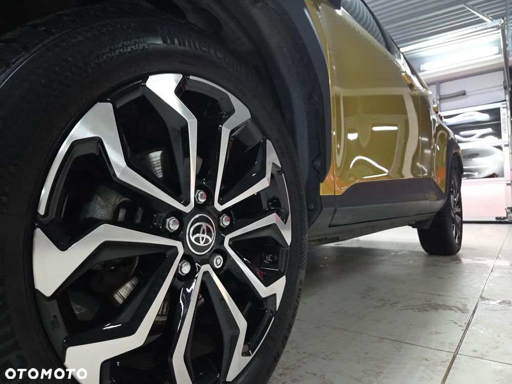 Toyota Yaris Cross Hybrid 1.5 Comfort 4x4 - 10