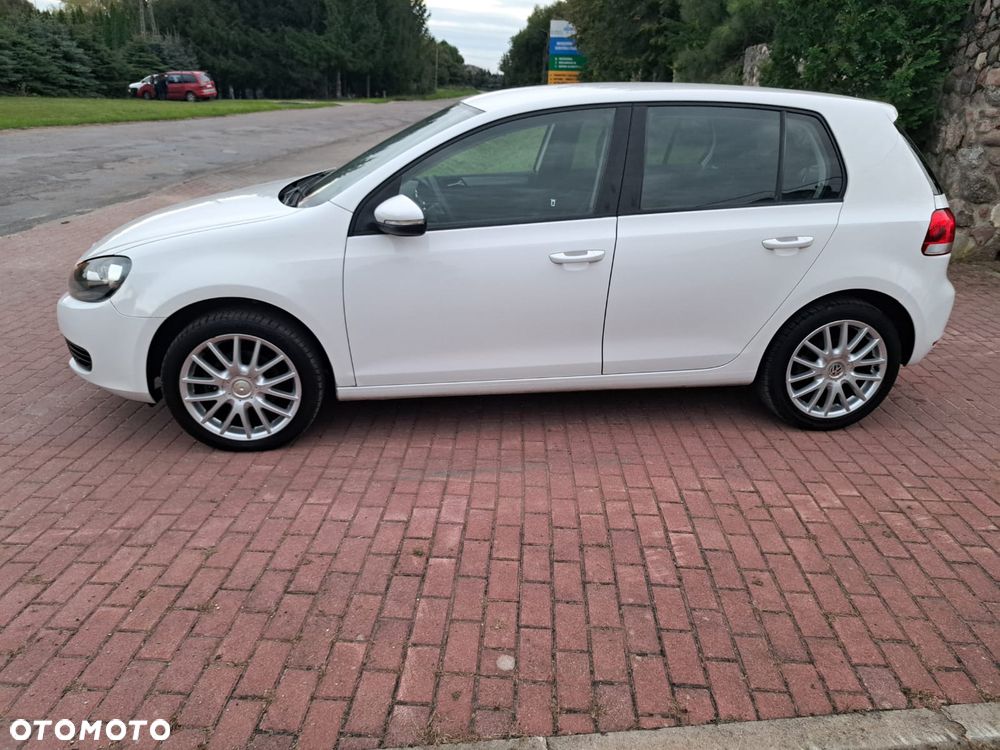 Volkswagen Golf - 2