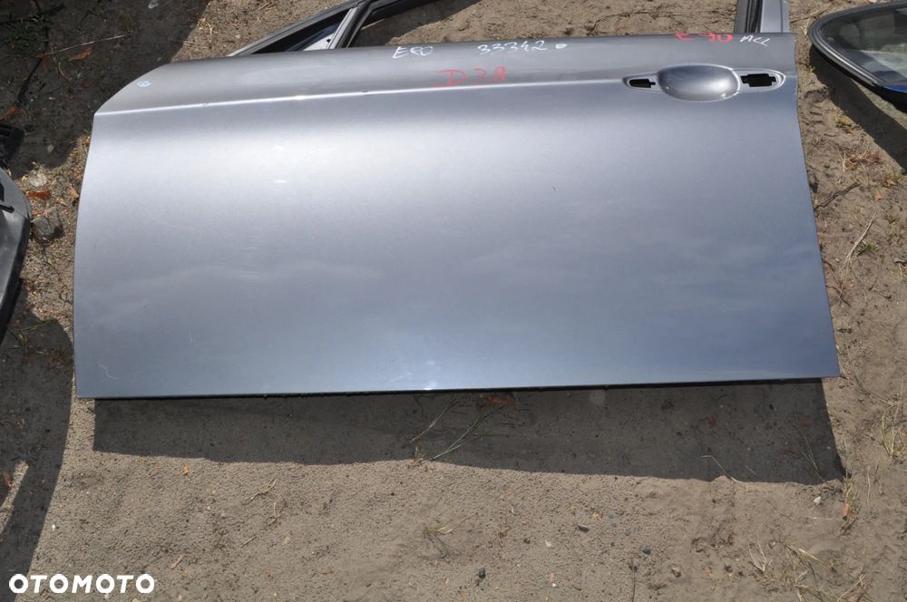 BMW E90 drzwi nr 33342 WYSYŁKA - 2