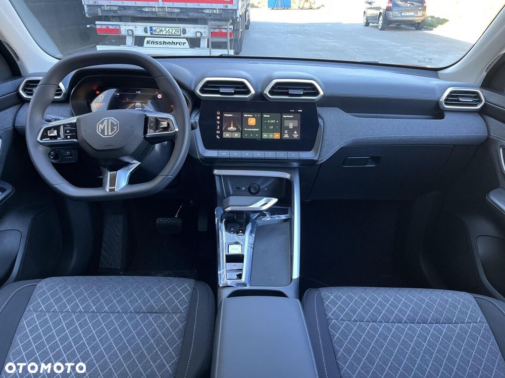 MG ZS Hybrid+ - 22