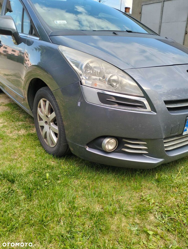 Peugeot 5008 - 1