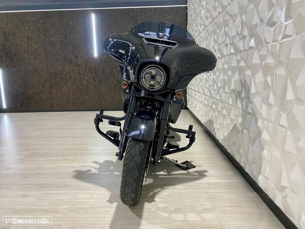 Harley-Davidson FLHXS StreetGlideSpecial - 4