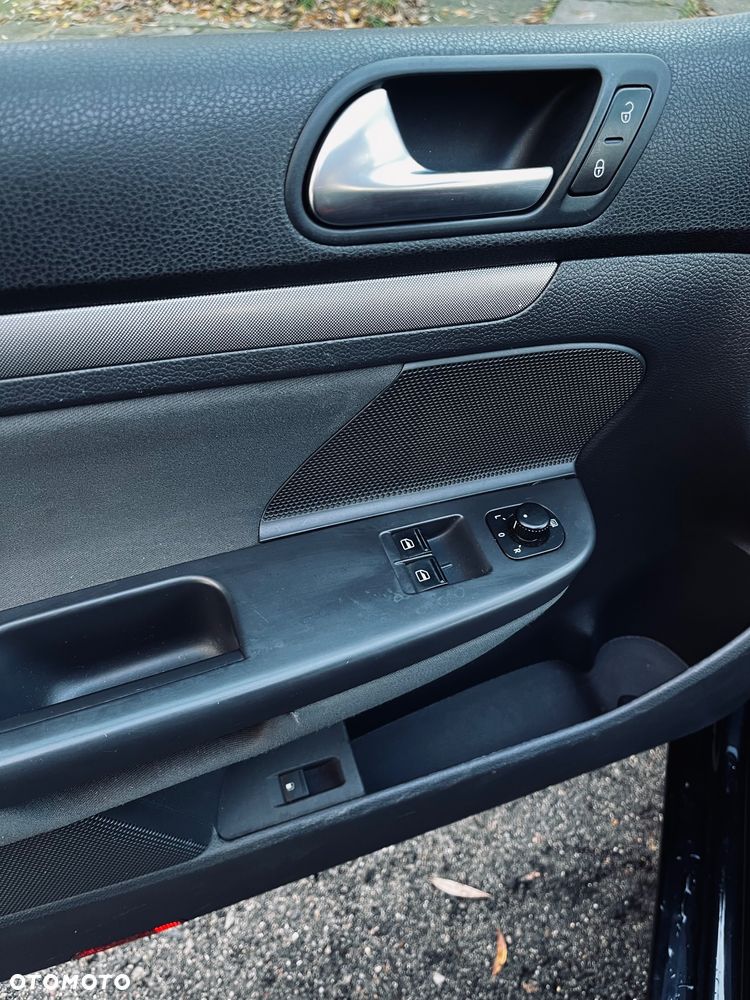 Volkswagen Golf V 1.6 Comfortline - 13