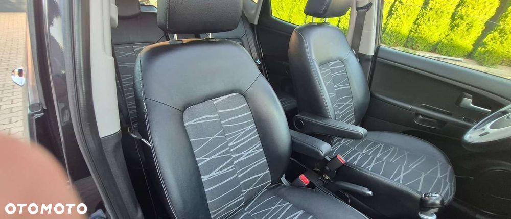 Kia Venga 1.4 CVVT Business Line - 17