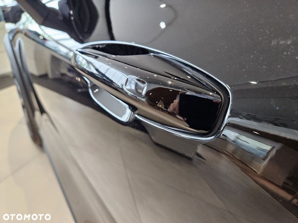 Volvo V60 Cross Country - 10