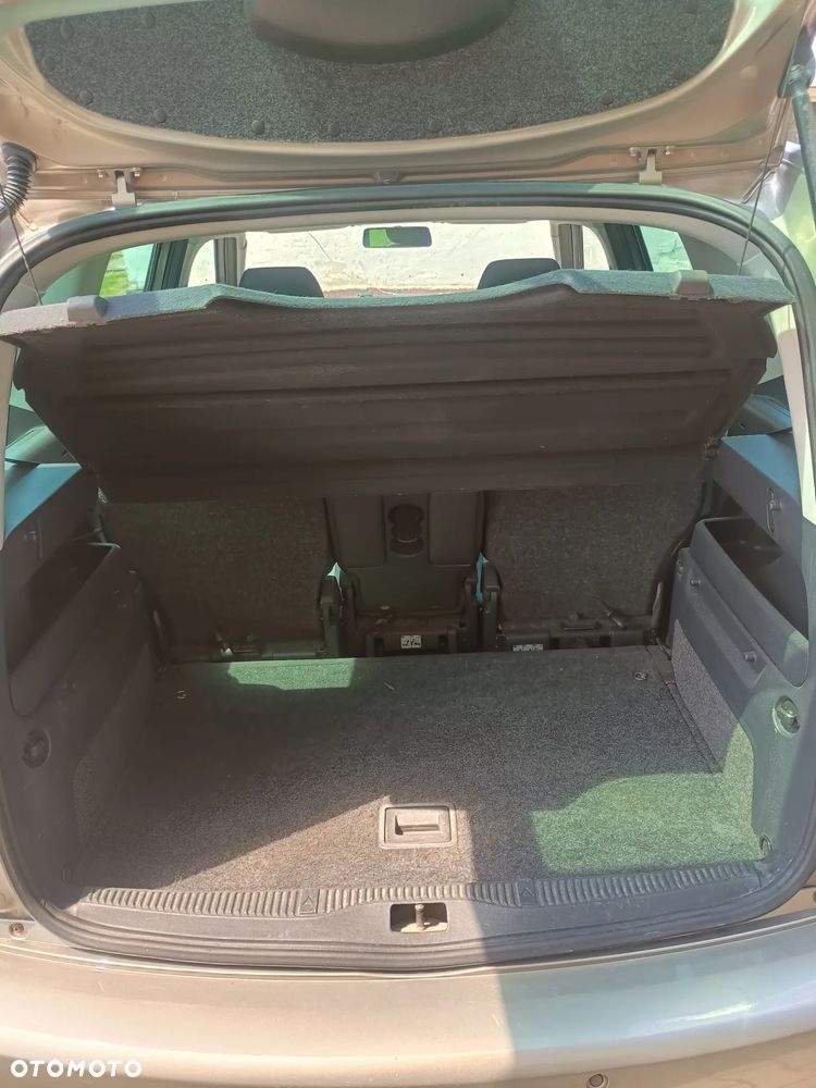 Skoda Roomster - 14