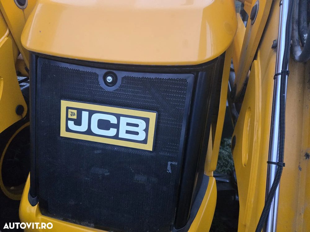JCB 3CX - 11