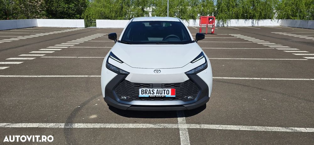Toyota C-HR 1.8 Hybrid Team Deutschland - 9