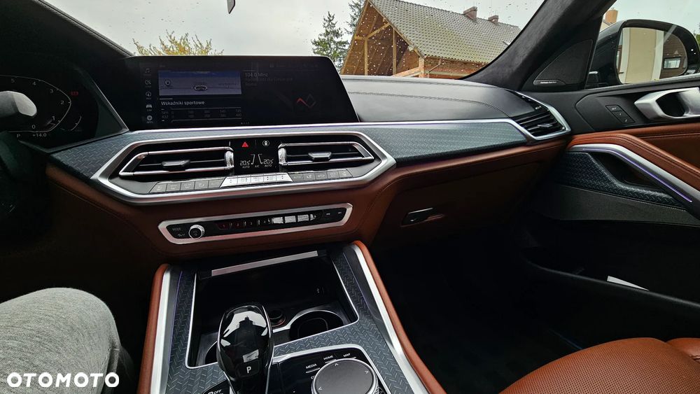 BMW X6 xDrive40d mHEV - 19