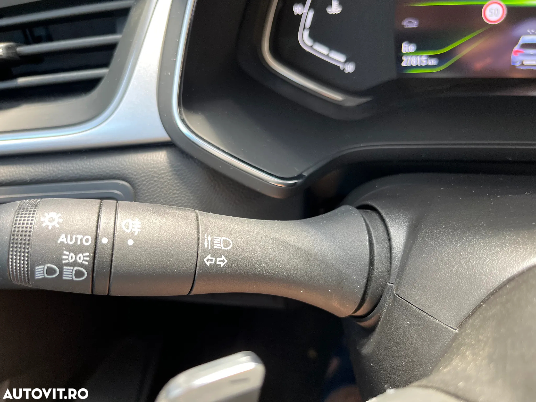 Renault Captur MHEV 140 EDC Techno - 23