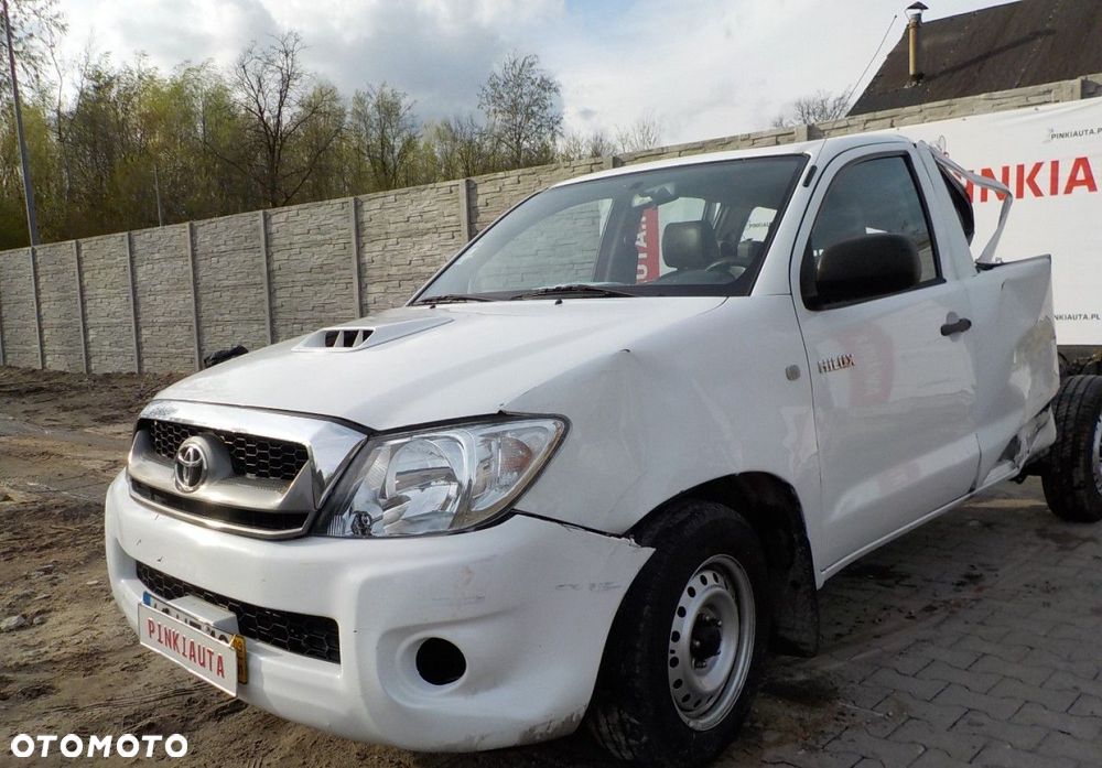 Toyota Hilux - 8