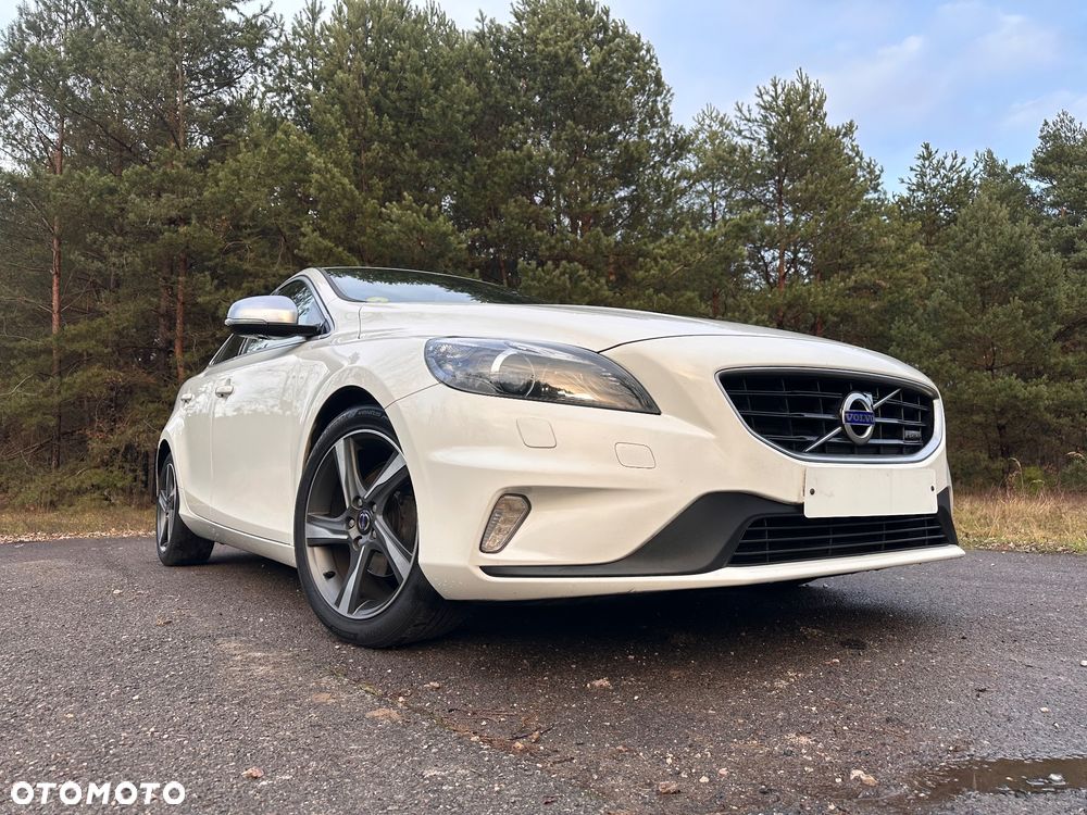 Volvo V40 D2 R Design - 9
