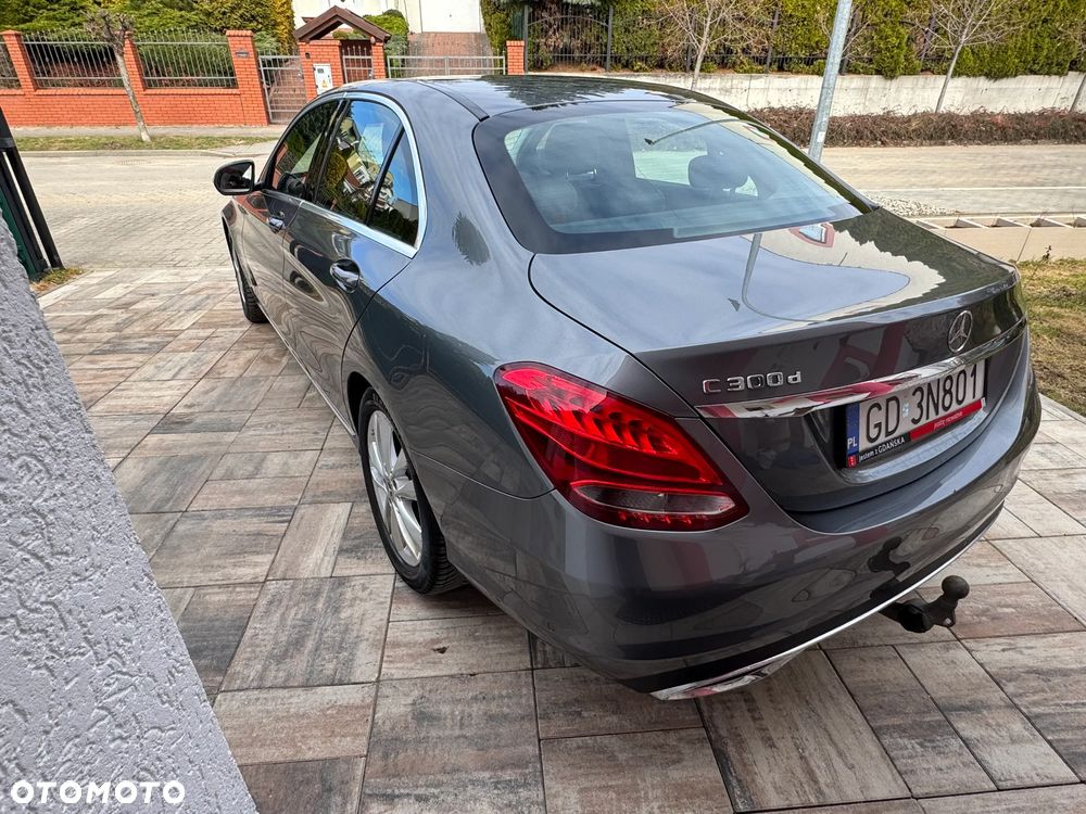 Mercedes-Benz Klasa C 300 d 9G-TRONIC Avantgarde - 4