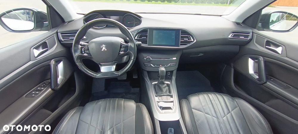 Peugeot 308 BlueHDi 150 EAT6 Stop & Start GT-Line Edition - 26