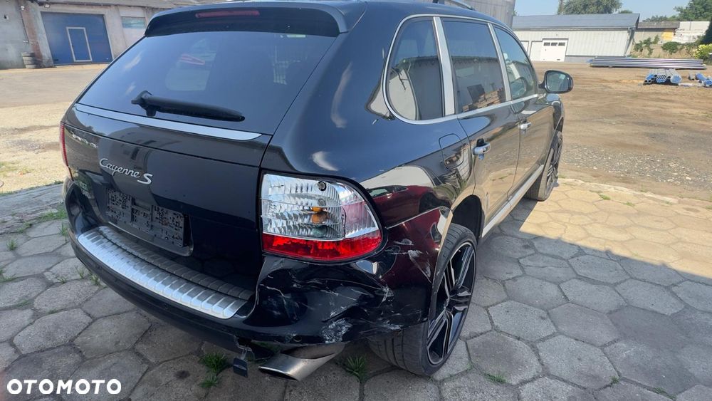Porsche Cayenne S Tiptronic - 3