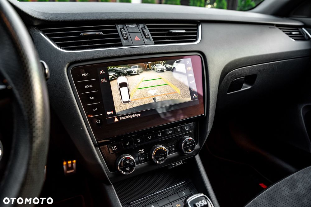 Skoda Octavia 2.0 TDI DSG RS - 40