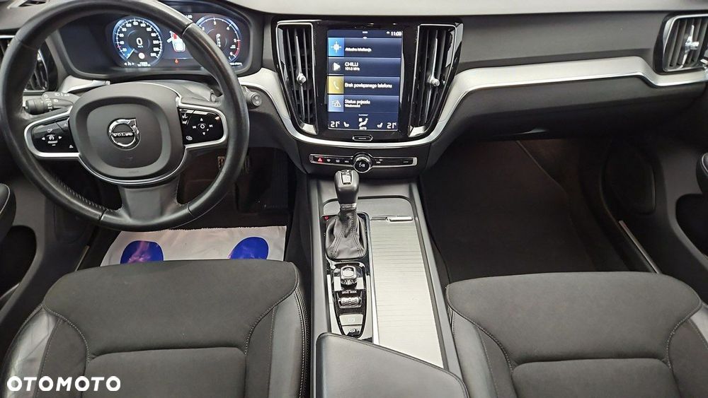 Volvo V60 Cross Country D4 AWD - 13