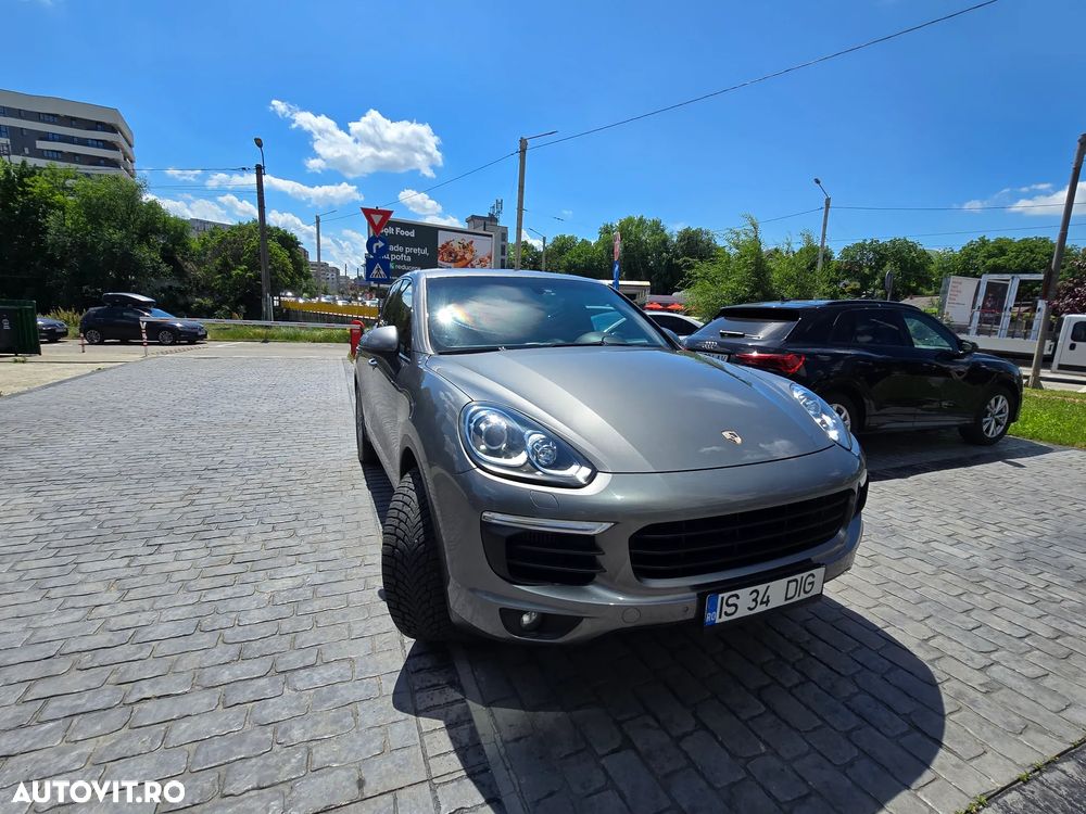 Porsche Cayenne - 7
