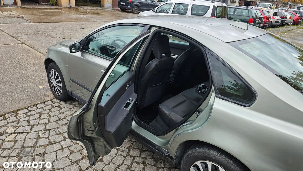 Volvo S40 1.8 Momentum - 9