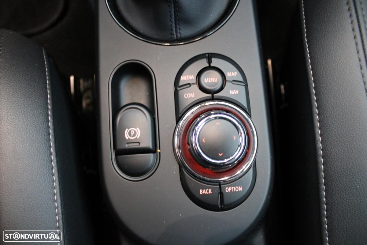 MINI 3 Portas Cooper SE Yours - 19
