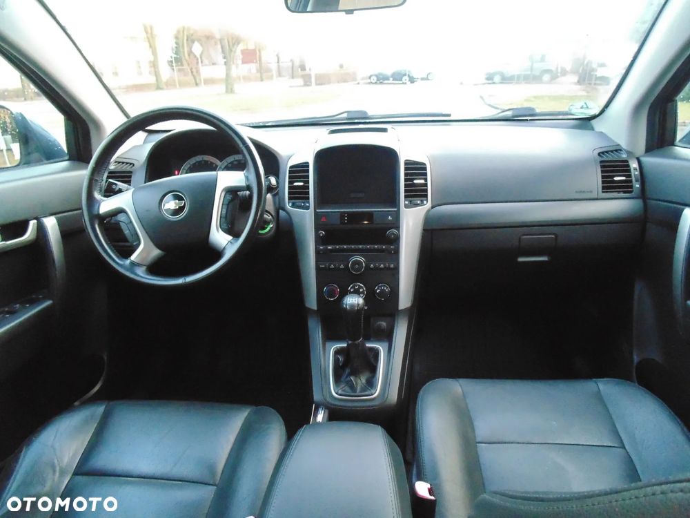 Chevrolet Captiva 2.4 2WD 7 Sitzer LS Family Edition - 14