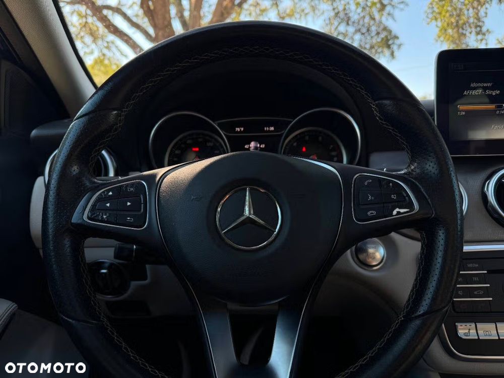 Mercedes-Benz GLA 250 4-Matic - 18
