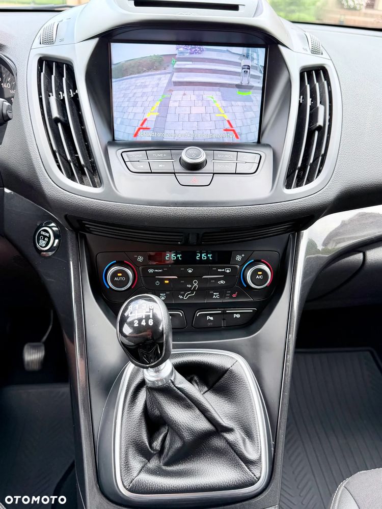 Ford Kuga 2.0 TDCi 4x4 Titanium - 21