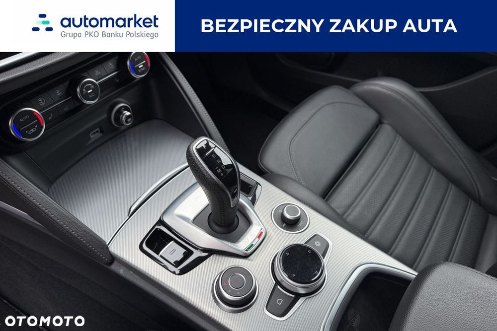 Alfa Romeo Stelvio 2.0 Turbo Sprint Q4 - 14