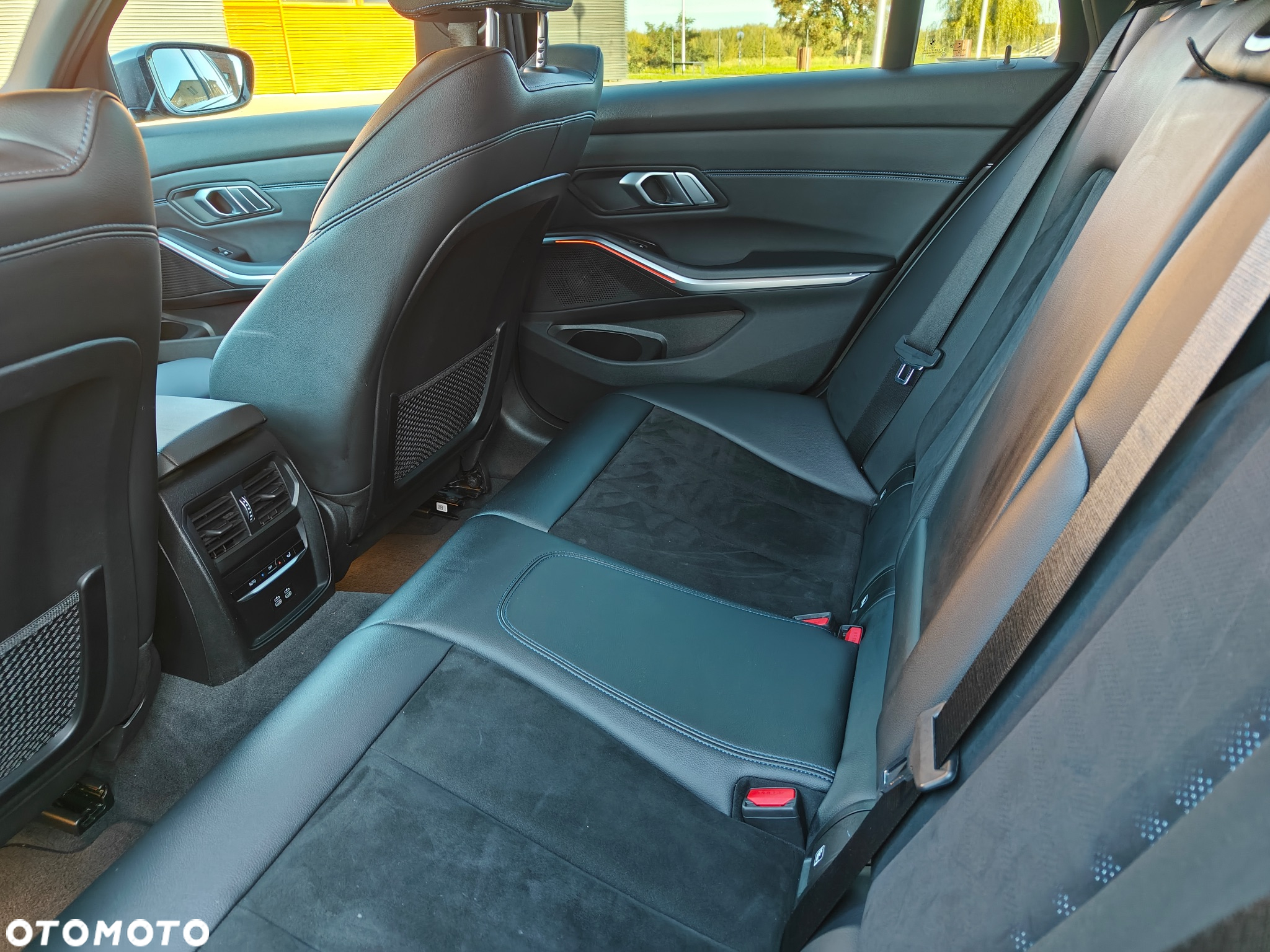 BMW Seria 3 320d M Sport sport - 10