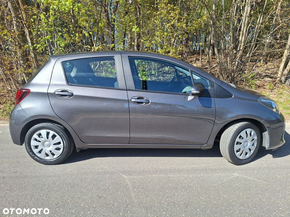 Toyota Yaris - 6