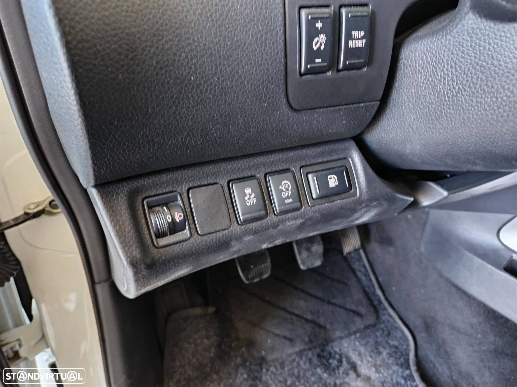 Nissan Navara 2.3 dCi CD 4WD N-Connecta - 26