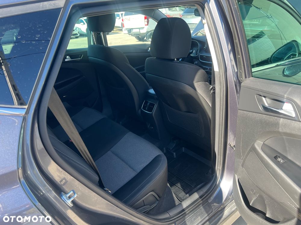Hyundai Tucson 1.6 CRDi 48V-Hybrid 4WD DCT Trend - 32