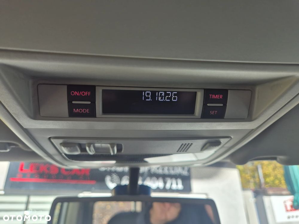 Volkswagen Caravelle - 23